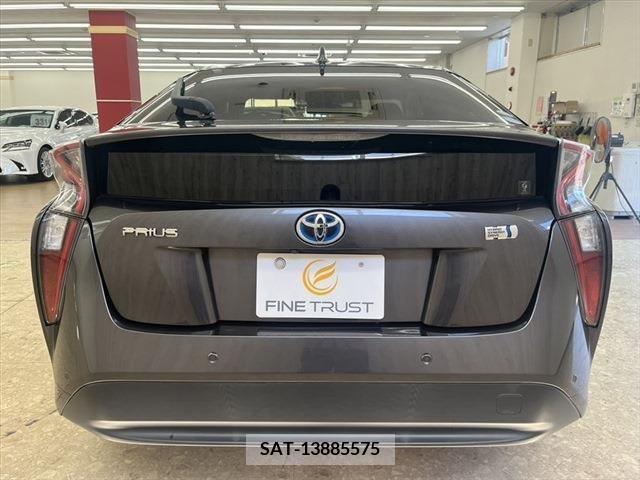 Toyota PRIUS 2016-06 345167-19