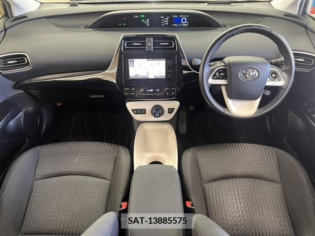 Toyota PRIUS 2016-06 345167-1