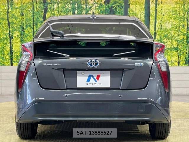 Toyota PRIUS 2016-07 366451-15