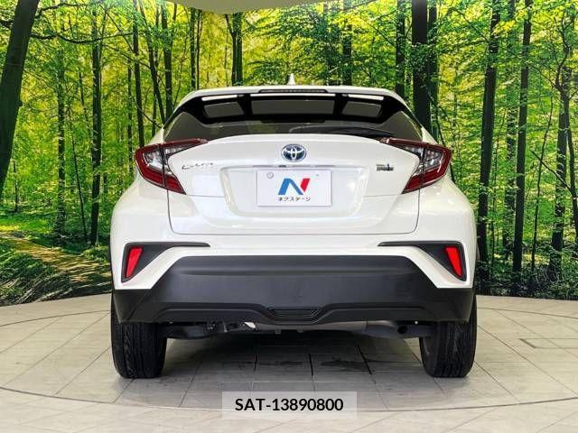 Toyota C-HR 2019-08 396049-15