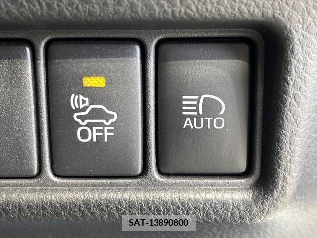 Toyota C-HR 2019-08 396049-6