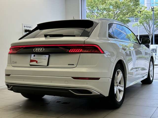 Audi Q8 2020-06 6799-1