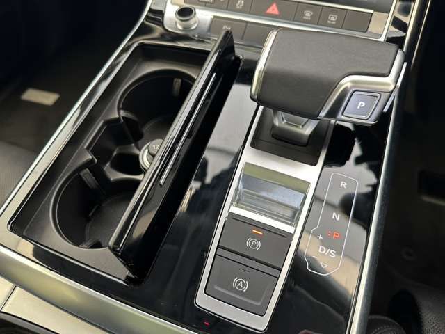 Audi Q8 2020-06 6799-13