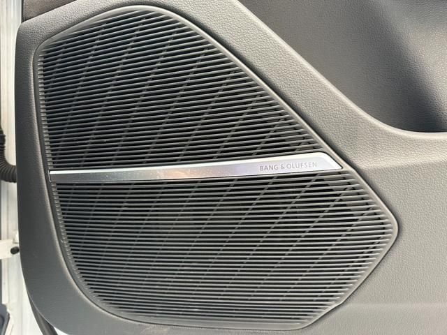 Audi Q8 2020-06 6799-14