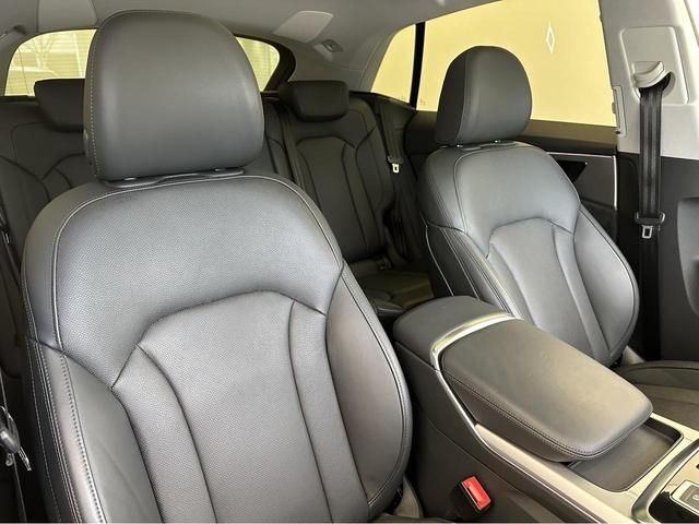 Audi Q8 2020-06 6799-15