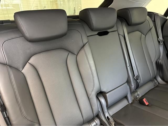 Audi Q8 2020-06 6799-16