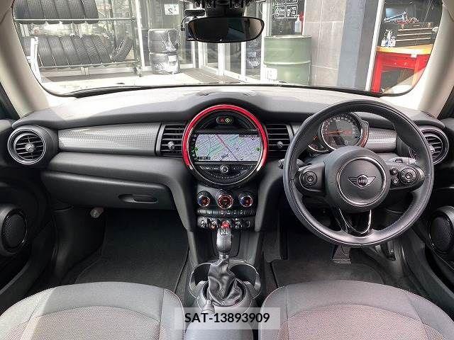 Bmw MINI 2020-02 319837-2