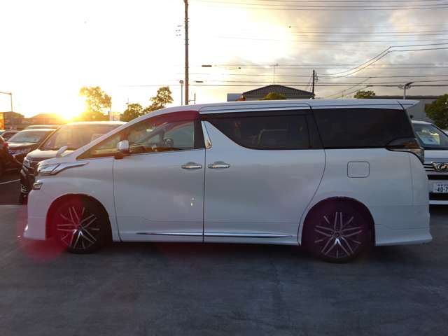 Toyota VELLFIRE 2015-08 188428-9