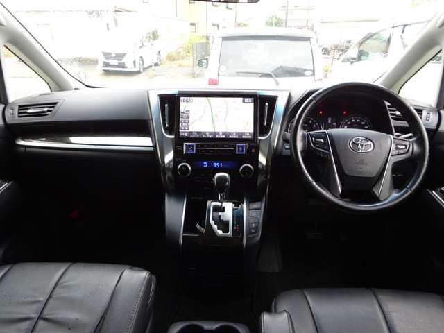 Toyota VELLFIRE 2015-08 188428-1