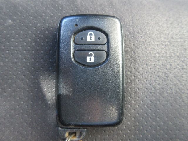 Toyota PRIUS 2014-09 18803-17