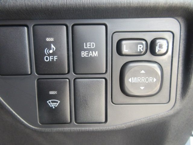 Toyota PRIUS 2014-09 18803-19