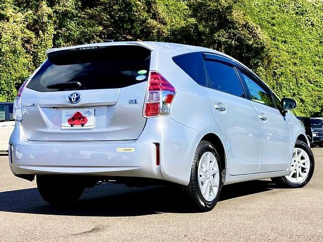Toyota PRIUS ALPHA 2015-09 8916-2