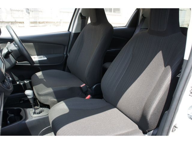 Toyota VITZ 2016-04 5573-7