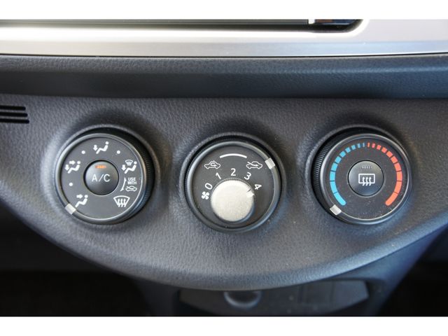 Toyota VITZ 2016-04 5573-12