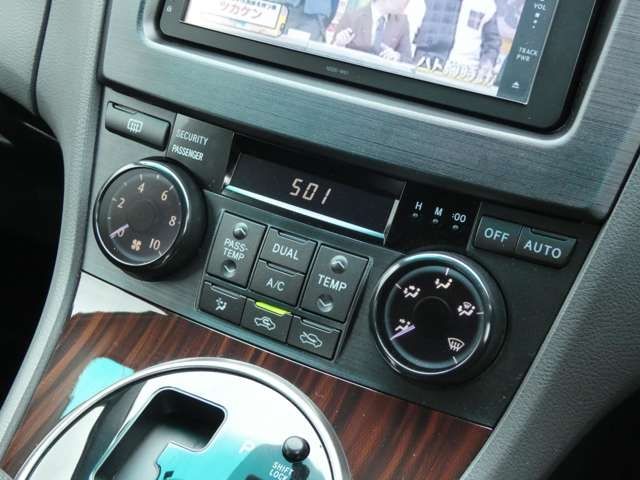 Toyota MARK X ZIO 2012-01 186109-16