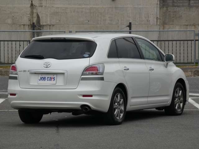 Toyota MARK X ZIO 2012-01 186109-5