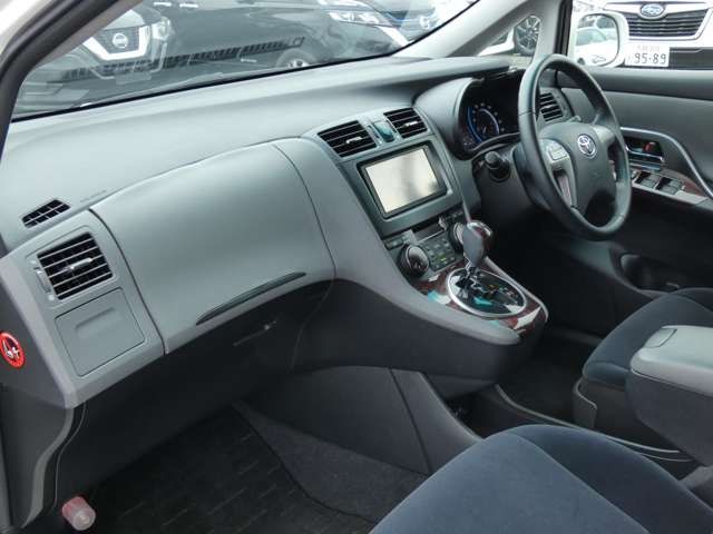 Toyota MARK X ZIO 2012-01 186109-11