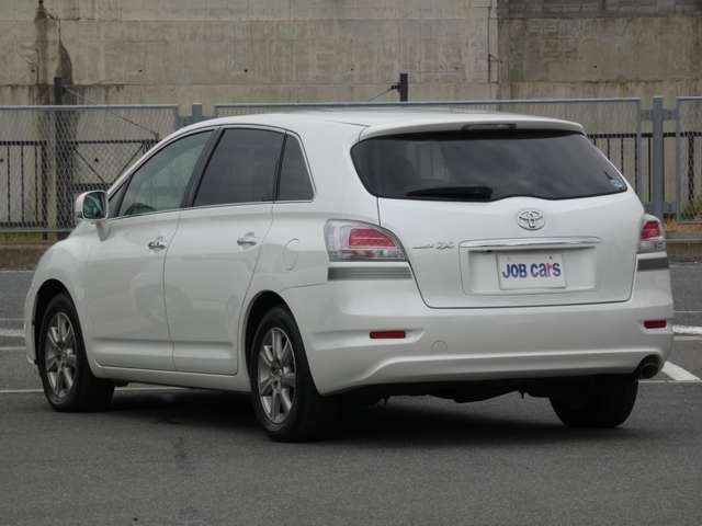 Toyota MARK X ZIO 2012-01 186109-2