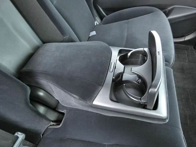 Toyota MARK X ZIO 2012-01 186109-27