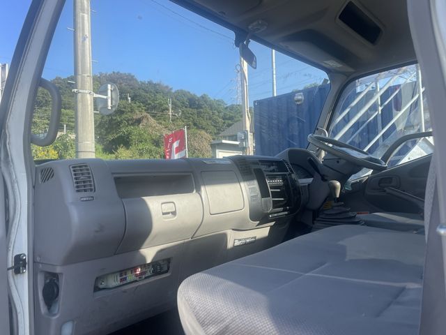 Hino DUTRO 2011-05 193203-17