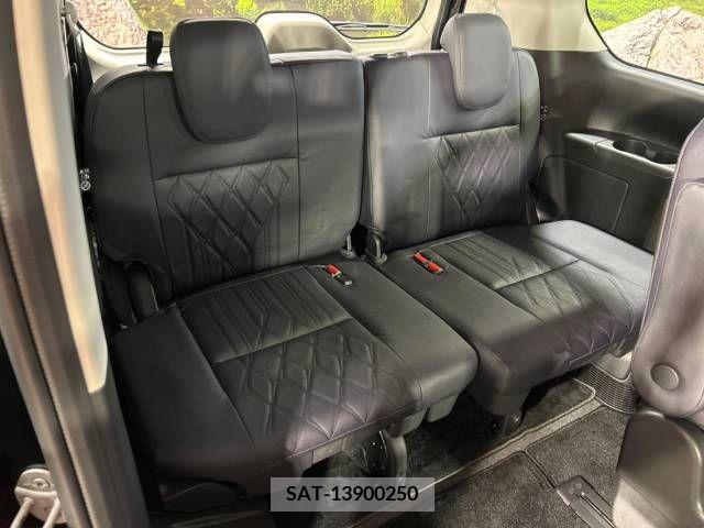 Nissan SERENA 2019-09 325057-11