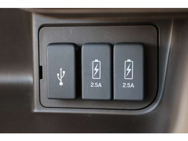Honda N BOX 2021-03 193687-14