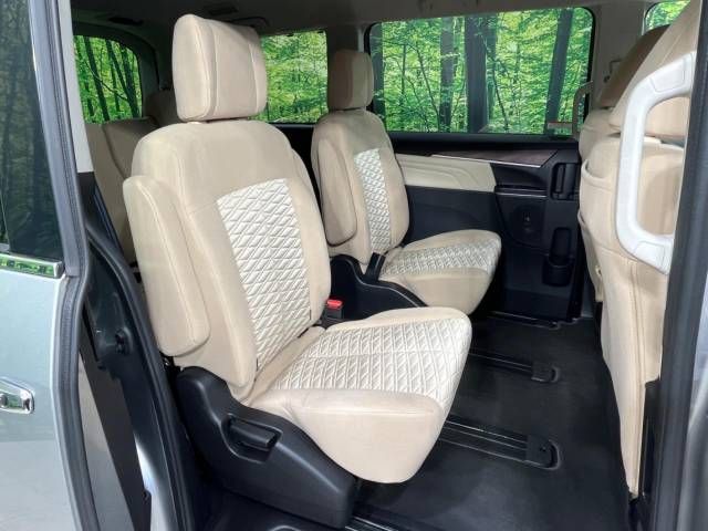 Mitsubishi DELICA D5 2019-03 20861-10