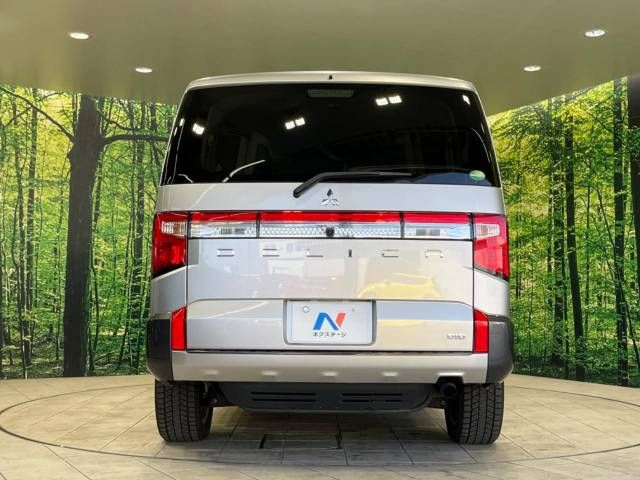 Mitsubishi DELICA D5 2019-03 20861-14