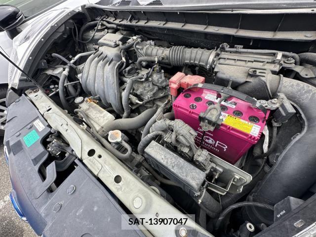 Nissan JUKE 2011-07 274059-15