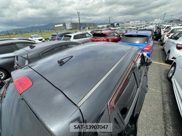 Nissan JUKE 2011-07 274059-10