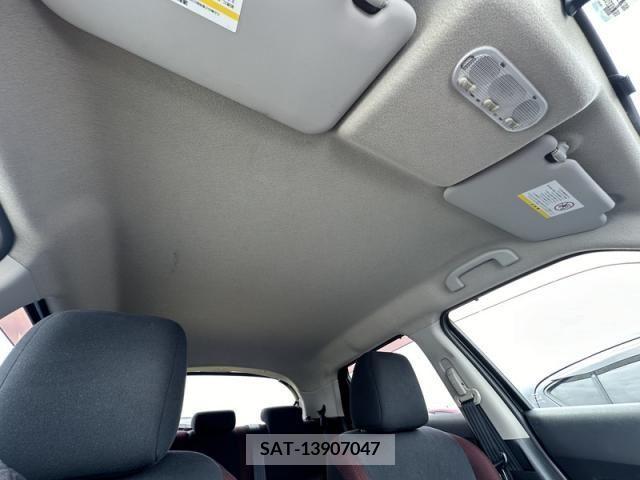 Nissan JUKE 2011-07 274059-22