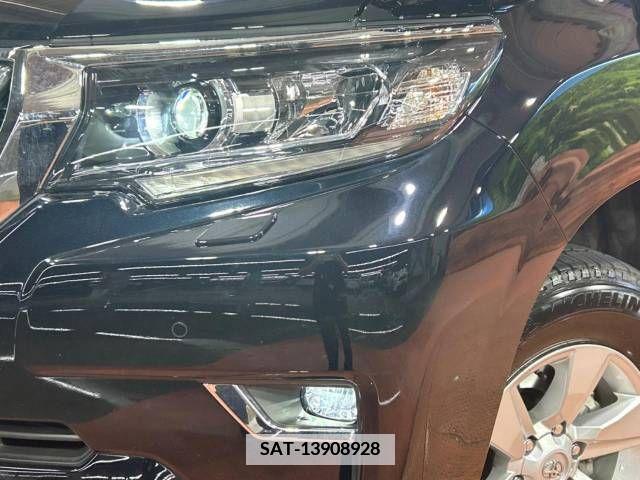 Toyota LAND CRUISER PRADO 2023-10 362378-12