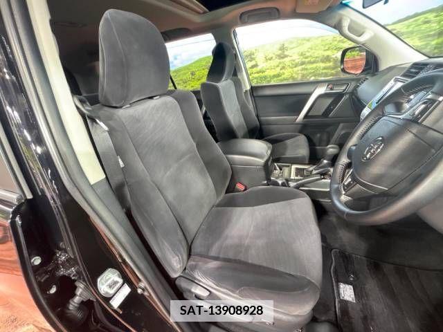 Toyota LAND CRUISER PRADO 2023-10 362378-8
