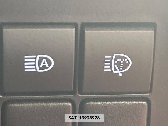 Toyota LAND CRUISER PRADO 2023-10 362378-6