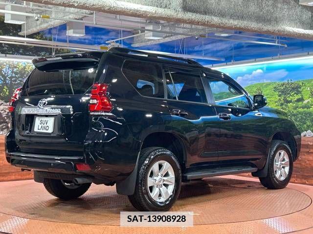 Toyota LAND CRUISER PRADO 2023-10 362378-17