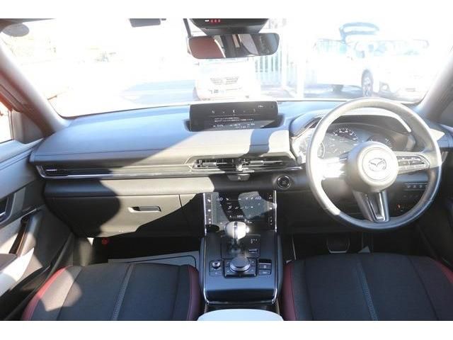 Mazda MX-30 2020-12 19422-11