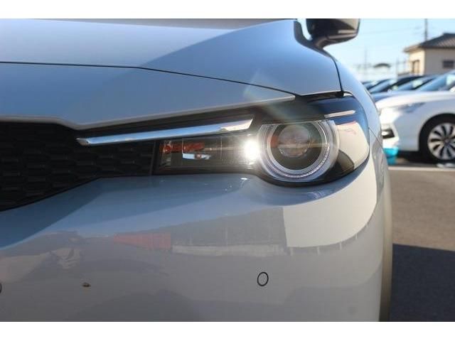 Mazda MX-30 2020-12 19422-4