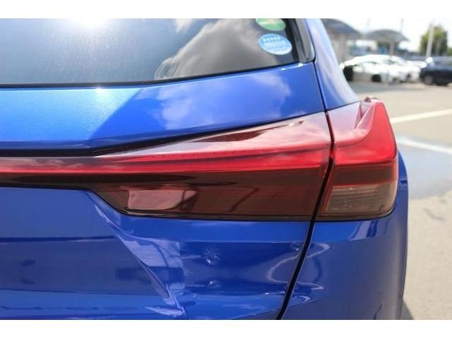 Lexus UX 2019-04 25266-5