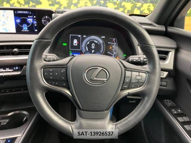Lexus UX 2019-09 391955-11