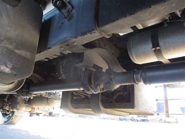 Nissan QUON 2011-03 1150-21