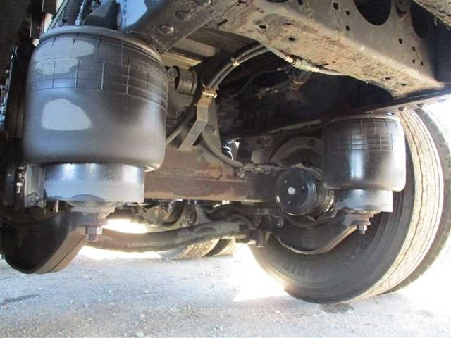 Nissan QUON 2011-03 1150-19