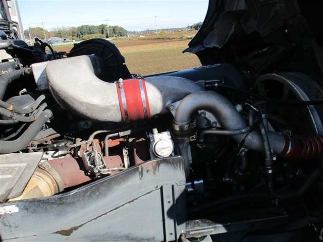 Nissan QUON 2011-03 1150-23