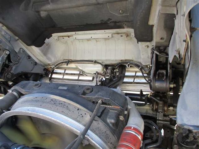 Nissan QUON 2011-03 1150-24