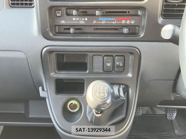 Subaru SAMBAR 2016-03 298592-18