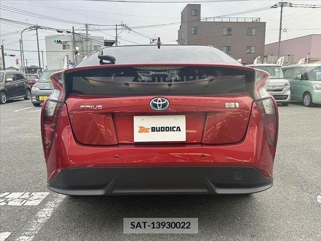 Toyota PRIUS 2016-07 283049-13