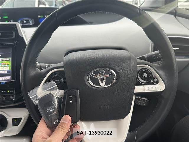 Toyota PRIUS 2016-07 283049-21
