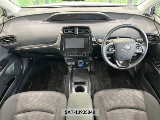 Toyota PRIUS 2021-03 336598-1