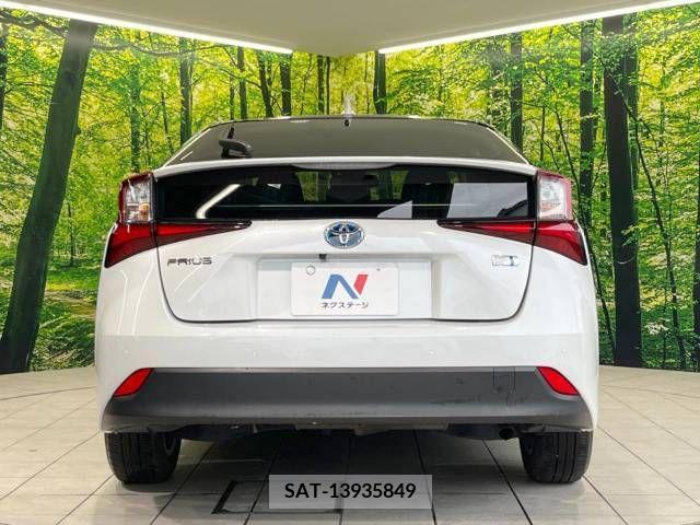 Toyota PRIUS 2021-03 336598-15