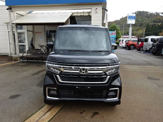 Honda N BOX CUSTOM 2023-09 196233-1