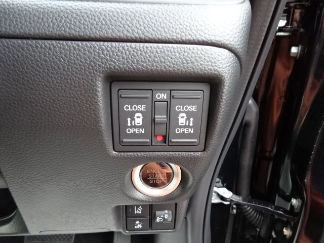 Honda N BOX CUSTOM 2023-09 196233-14